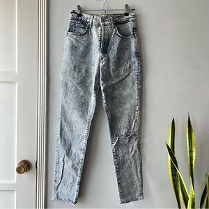 We The Free• High Waist Acid Wash Button Fly Jeans• Sz 28